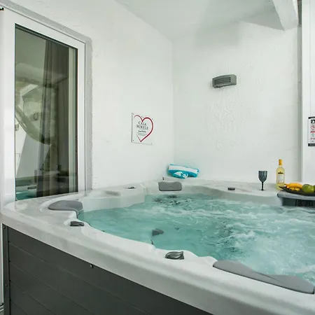 Hotel Casa Mikele By Sarikas - Sea Side And -adults Only 2*