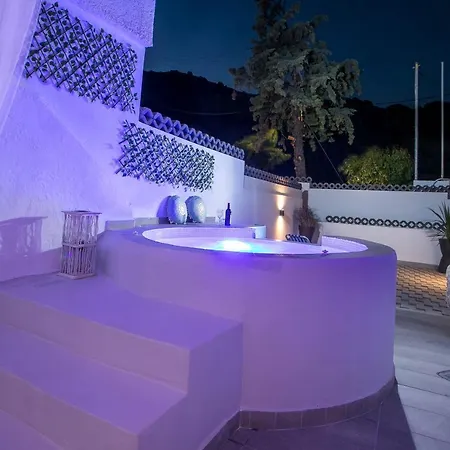 Casa Mikele By Sarikas - Sea Side And -adults Only Szálloda 2*