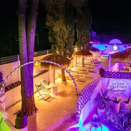 Casa Mikele By Sarikas - Sea Side And -adults Only 2*
