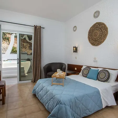 Casa Mikele By Sarikas - Sea Side And -adults Only 2*