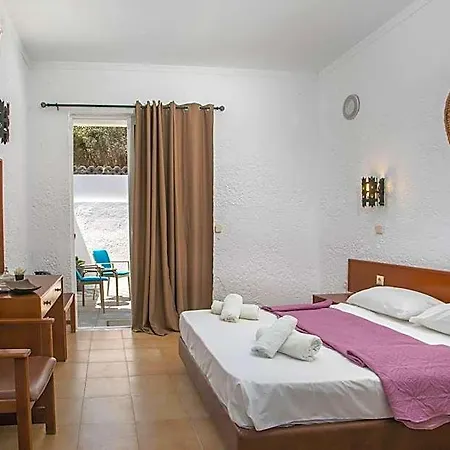 Szálloda Casa Mikele By Sarikas - Sea Side And -adults Only 2*
