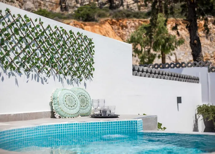 Casa Mikele By Sarikas - Sea Side And -adults Only 2*