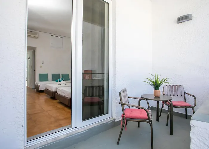 Casa Mikele By Sarikas - Sea Side And -adults Only 2* Faliraki