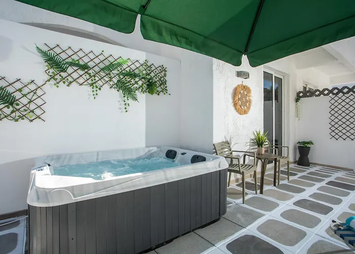 Casa Mikele By Sarikas - Sea Side And -adults Only 2*