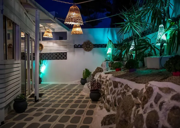 Casa Mikele By Sarikas - Sea Side And -adults Only 2*