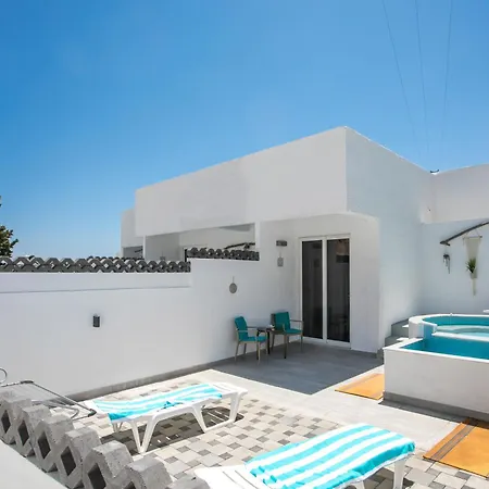 Casa Mikele By Sarikas - Sea Side And -adults Only 2*