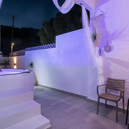 Hotel Ladikos Garden