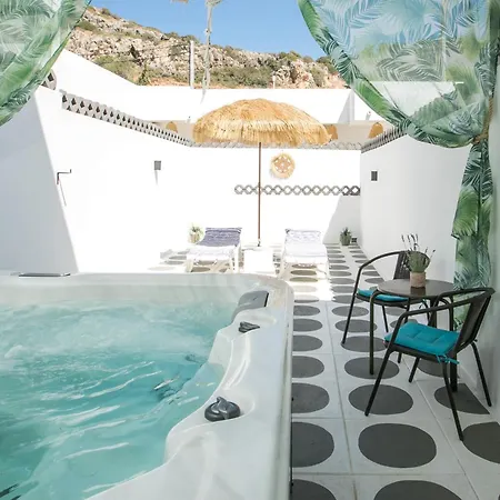 Casa Mikele By Sarikas - Sea Side And -adults Only Ξενοδοχείο 2*